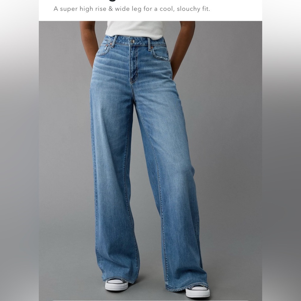 American Eagle Dreamy Drape Super High-Waisted Baggy Wide-Leg Jean 10 short